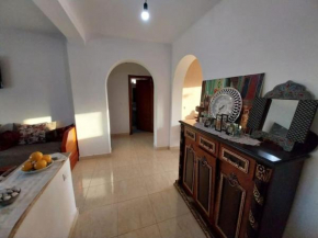 Maison Familiale à Oued Laou: Détente en Bord de Mer
